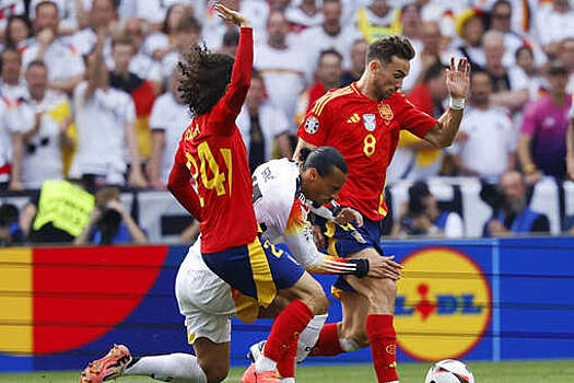 Тренер Бушманов: немцы попытались запугать испанскую сборную на Евро