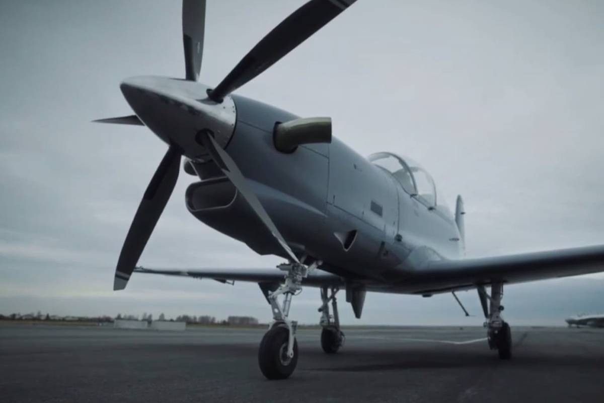 Производитель рассказал о модернизации самолетов УТС-800