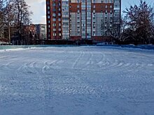 В Пензе готовят хоккейные коробки к каникулам
