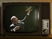 В Германии прошли протесты против музыканта Тилля Линдеманна