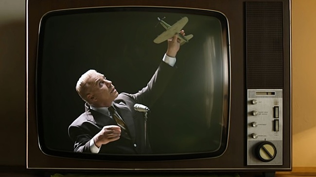 В Германии прошли протесты против музыканта Тилля Линдеманна