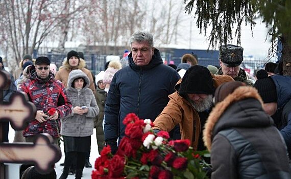 В Набережных Челнах похоронили погибшего в ДТП мобилизованного врача