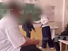 Мать нападающей на детей российской девятиклассницы объяснила ее поведение