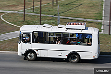 В Екатеринбурге автобус с 25 пассажирами попал в ДТП