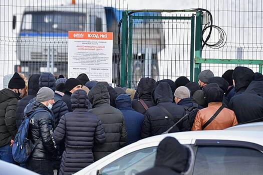 Глава МВД описал используемые мигрантами схемы для пребывания в России