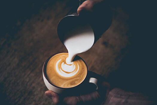 Правда ли, что пить кофе с молоком вредно для здоровья