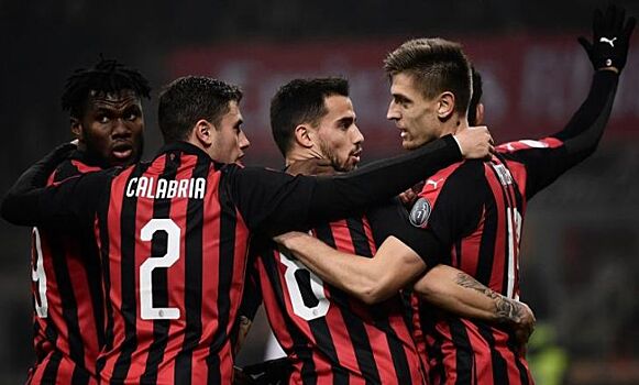 «Милан» разгромил «Кальяри» и довел беспроигрышную серию до шести матчей