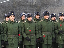 «У солдата выходной, пуговицы в ряд». Известные нижегородцы показали, как служили Отечеству