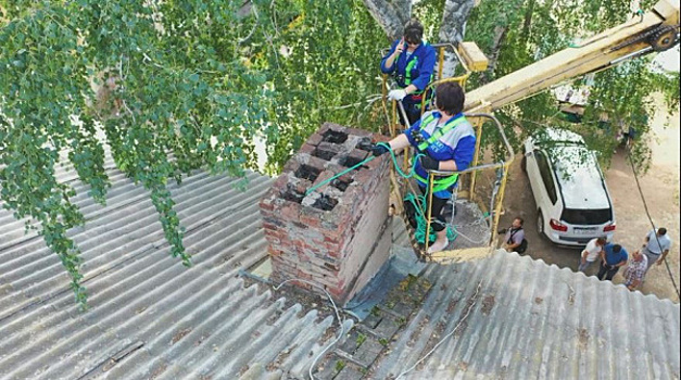 Инспекторы ГЖИ проверили состояние вентканалов в жилых домах в Отрадном
