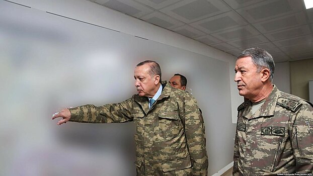 Почему лидер Турции боится собственной армии