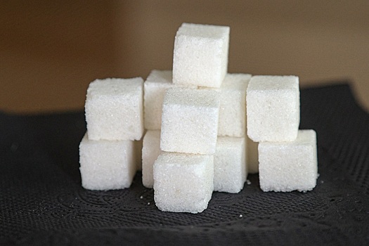 Эксперт Березнюк спрогнозировал снижение цен на сахар на 2-5% в конце сентября