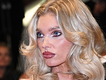 «Ангел» Victoria's Secret показала образ с сумкой за два миллиона рублей