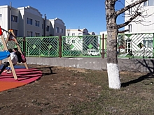 На Камчатке депутат-миллионер отгородился от населения забором