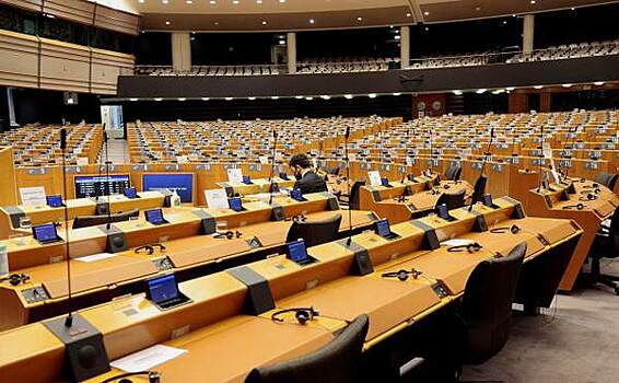 Европарламент потребовал новых мер против РФ из-за поддержки Минска