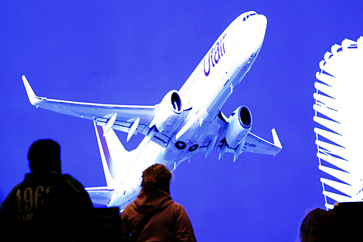 Блогер, обманувший клиентов с виллами на Бали, пустился в бега