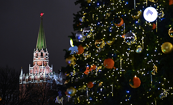 Кремлевской елке в Москве изменили формат
