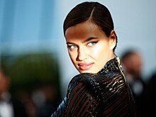 Дочь Ирины Шейк вышла на публику с сумкой за 125 тысяч рублей