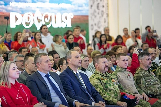 Губернатор Денис Паслер подвел итоги Дня Оренбуржья на выставке "Россия"