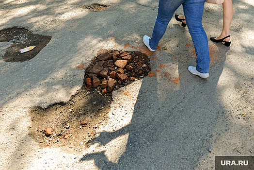 Тюменцы пожаловались на обилие дорожных ям