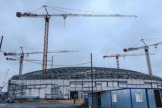 80% металлоконструкций каркаса Ледового Дворца смонтировали на Стрелке