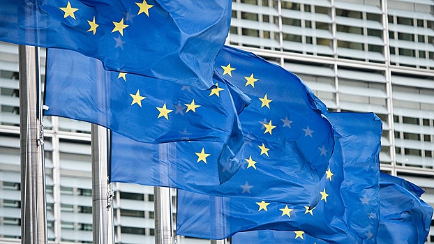 FT: ЕС допустил экстренное финансирование Украины вне общего бюджета блока