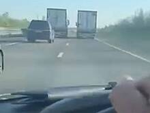 Полицейские бросились спасать попавшего в беду блогера и попали на видео