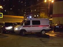 Молодой человек выбросил свою возлюбленную из окна