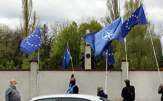 Ульянов назвал восстановление отношений России и ЕС контрпродуктивным