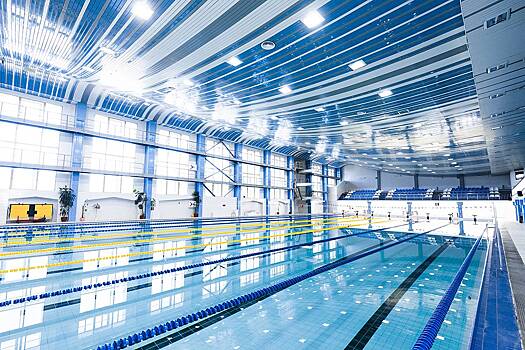 Больше десяти детей отравились в бассейне российского города