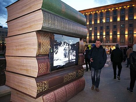 Московская "Библионочь" пройдет с Лениным, Евтушенко и мистикой