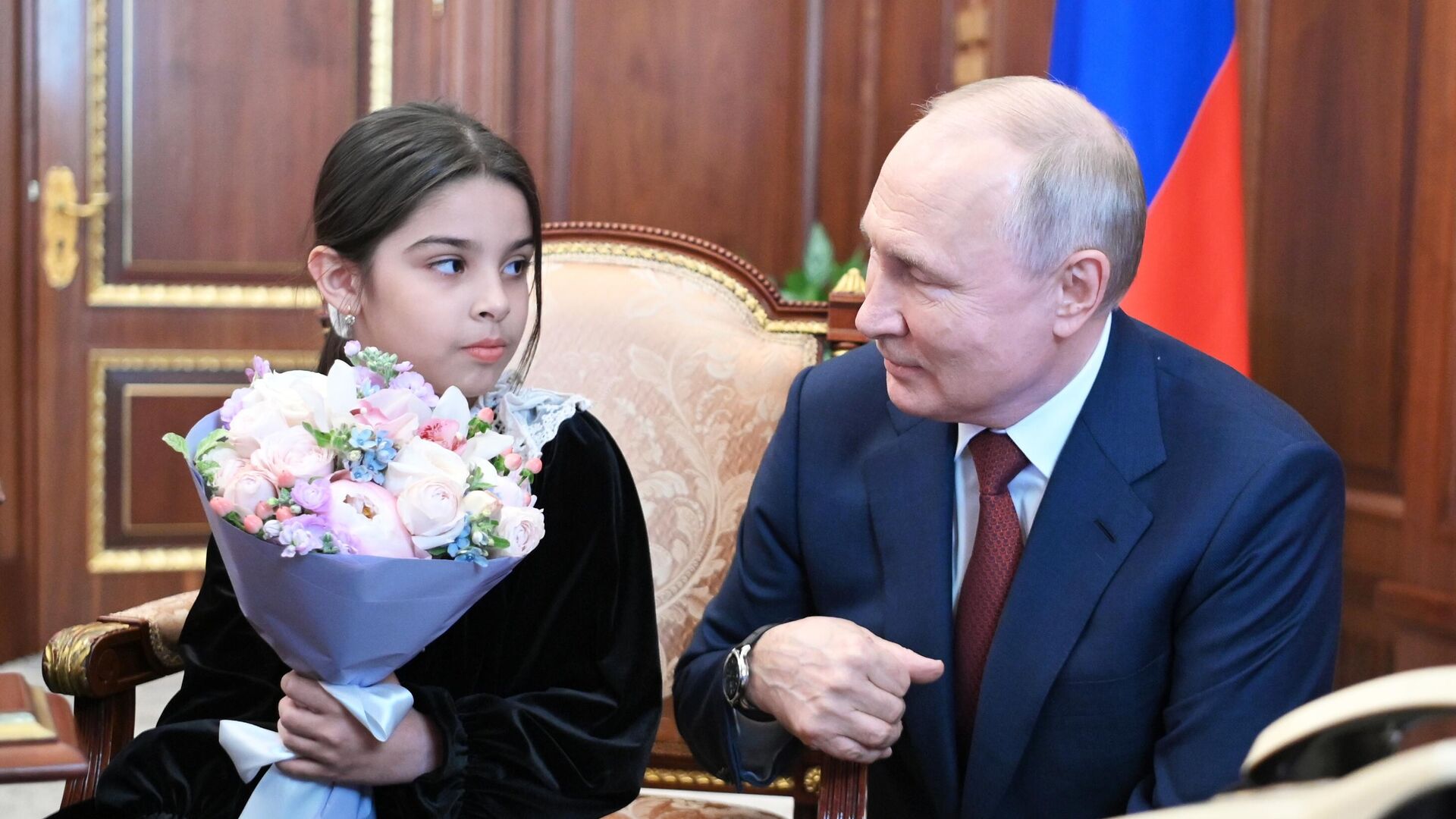 Глава Дагестана рассказал, как нашли школьницу, мечтавшую увидеть Путина