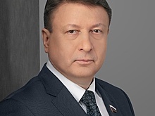 «Единая Россия» приостановила членство Лавричева после ареста