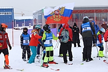 Бесстрашные. В Ново-Переделкине прошли горнолыжные соревнования для детей с особенностями развития