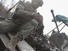 URA.RU: штурмовик ВС РФ из Перми учит стрельбе военнослужащих в прифронтовой зоне СВО