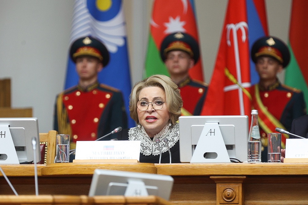 Матвиенко призвала парламентариев СНГ усилить борьбу с героизацией нацизма
