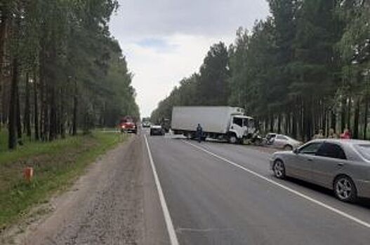 Водитель Toyota погиб в ДТП с грузовиком в Тулунском районе