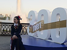 Новосибирцев собрали у фонтана на набережной на праздник полицейских