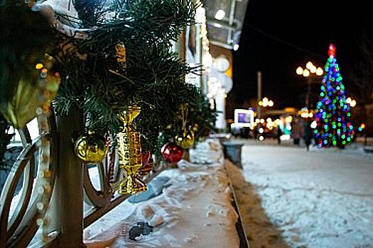 В Хабаровске началось украшение города к Новому году