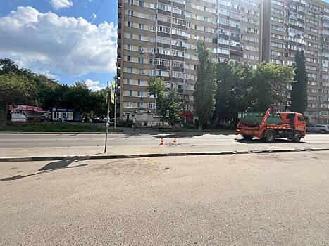 В Оренбурге КАМАЗ сбил пожилую женщину на пешеходном переходе