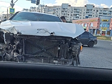 Очевидцы сняли на фото последствия серьезной аварии под Волгоградом