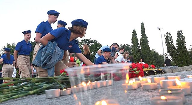В 4 утра в Калининграде прошла акция «Свеча памяти»