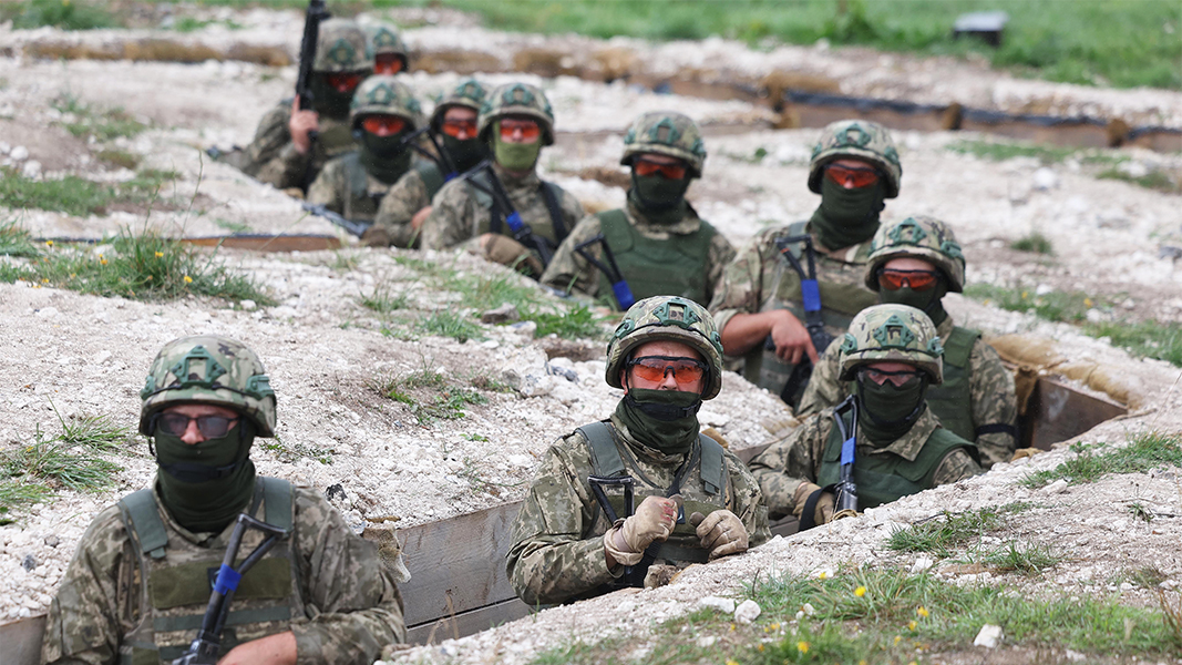 На Украине разрешили рекрутинг наемников за границей