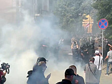 В Киеве начались столкновения националистов и полиции