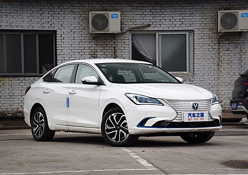 Седан Changan Eado поступил в продажу в России
