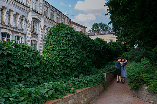 Как и зачем москвичи создают тайные сады в центре города