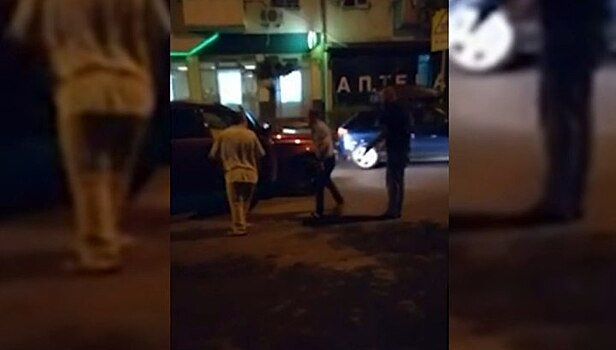 Сочинский водитель переехал мужчину после спора на тротуаре