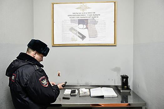 Водители пожаловались на пробку на Ленинском проспекте из-за VIP-кортежа