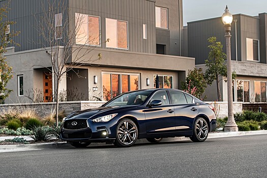 Седан Infiniti Q50 2021 вышел в новой спецверсии Signature Edition