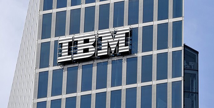 IBM завершила рекордную для отрасли сделку, купив Red Hat за $34 млрд