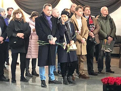 На прощании с Осиным прозвучали стихи его дочери